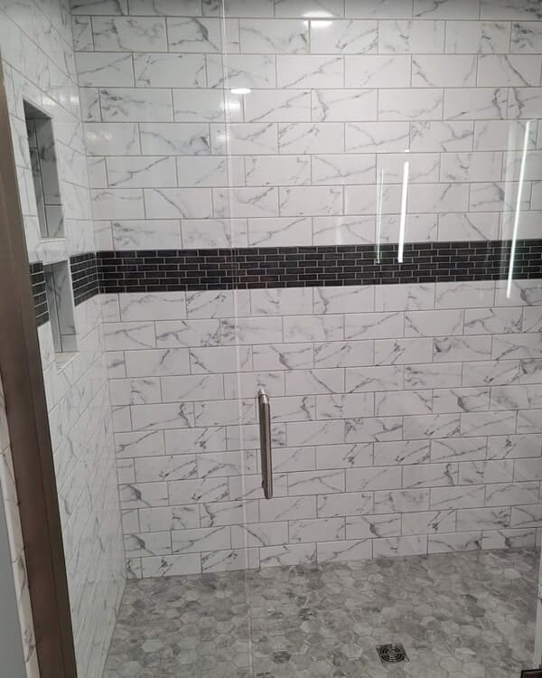 Crabtree’s Porcelain Tiles for Bathrooms in OH
