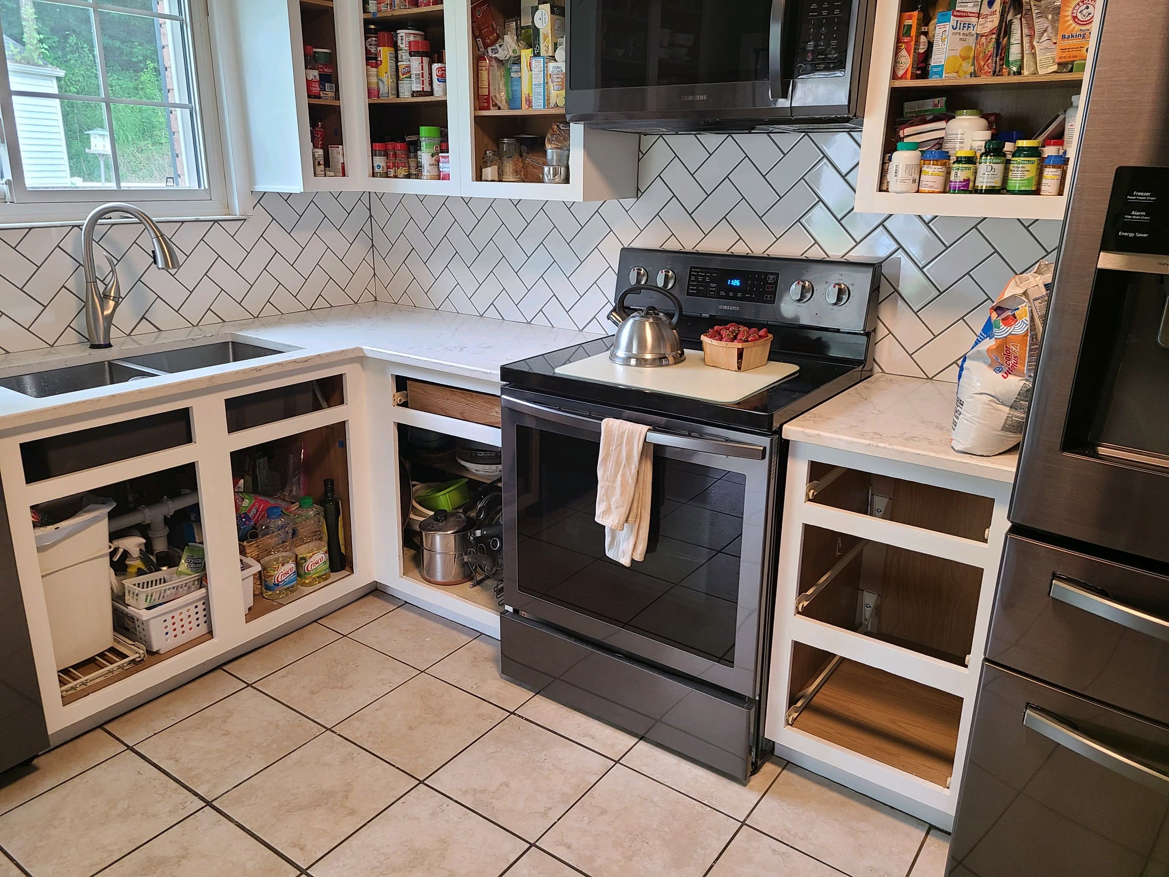 Gorgeous Kitchen Backsplash Services in Lucasville, OH